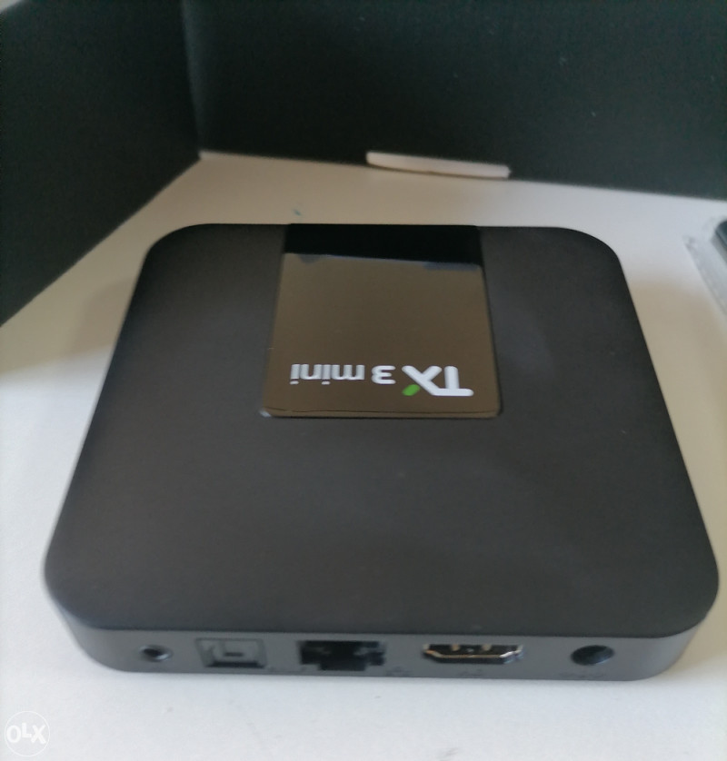 Tv Box Tanix x3, android 7.1,16000 kanala,instalacija*
