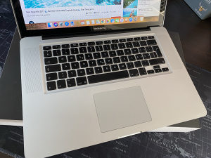 Laptop MacBook Pro 15 Core i5 SSD 128Gb