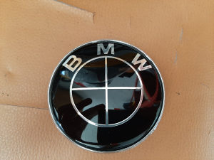 BMW znak, 82 mm, crni, svi modeli prednji