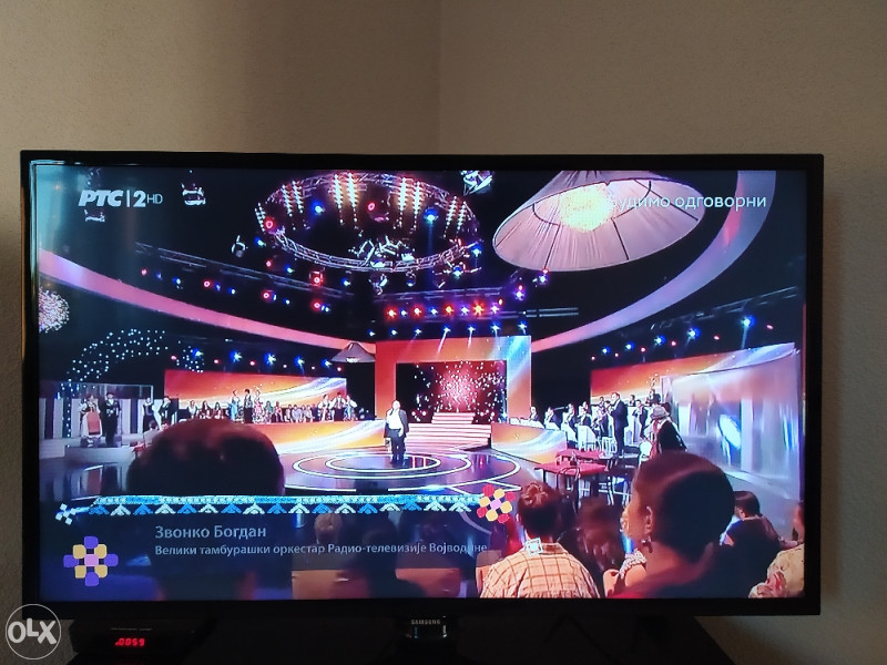TV SAMSUNG UE39F5070