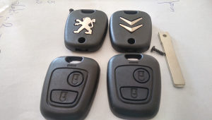 Kljuc Citroen Peugeot dva dugmeta