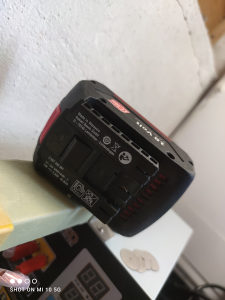 Bosch 18v aku baterija
