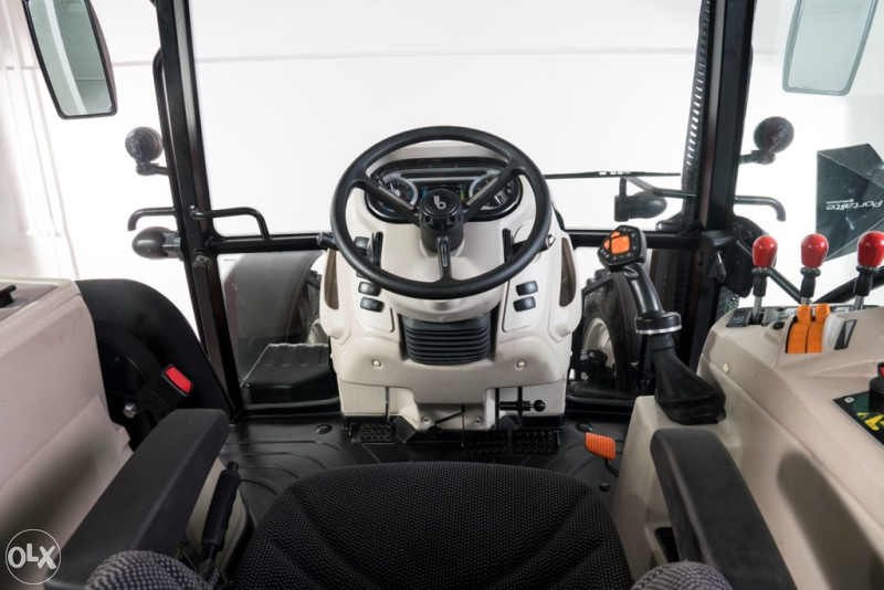 Traktor BASAK 5120