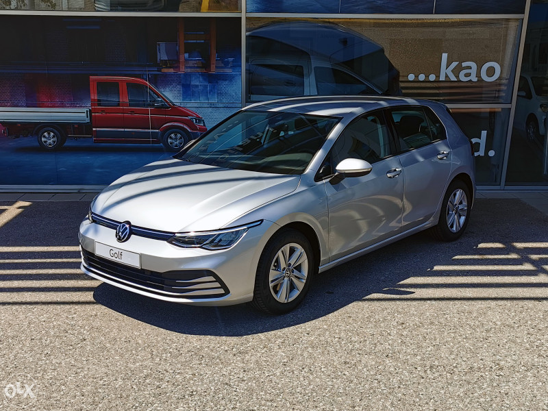 Volkswagen Golf 8 1.0 TSI Life (110 KS)