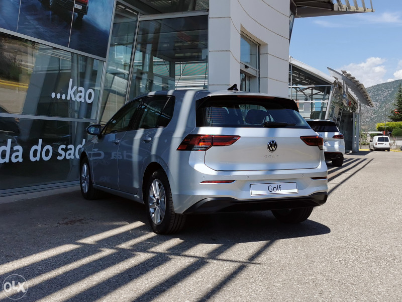 Volkswagen Golf 8 1.0 TSI Life (110 KS)