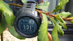Garmin instict SOLAR (phone 7, 8 samsung s8 s9 s10)