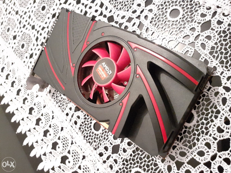 AMD Radeon r9 270 2GB GDDR5