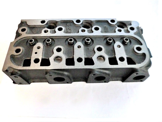 KUBOTA D905 Glava motora 16020-03040