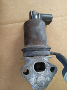egr golf 4 1.4 16v. 036131503R
