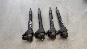DIZNE GOLF 7 1.6 TDI 4 KOM 04L130277AJ AVA 15500