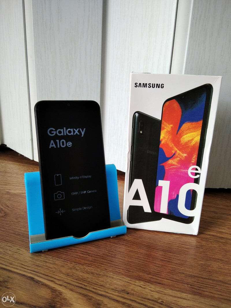 SAMSUNG GALAXY A10e