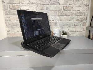 Laptop ASUS Lamborghini 15,6", i7 2630QM, 8GB, 3GB GTX
