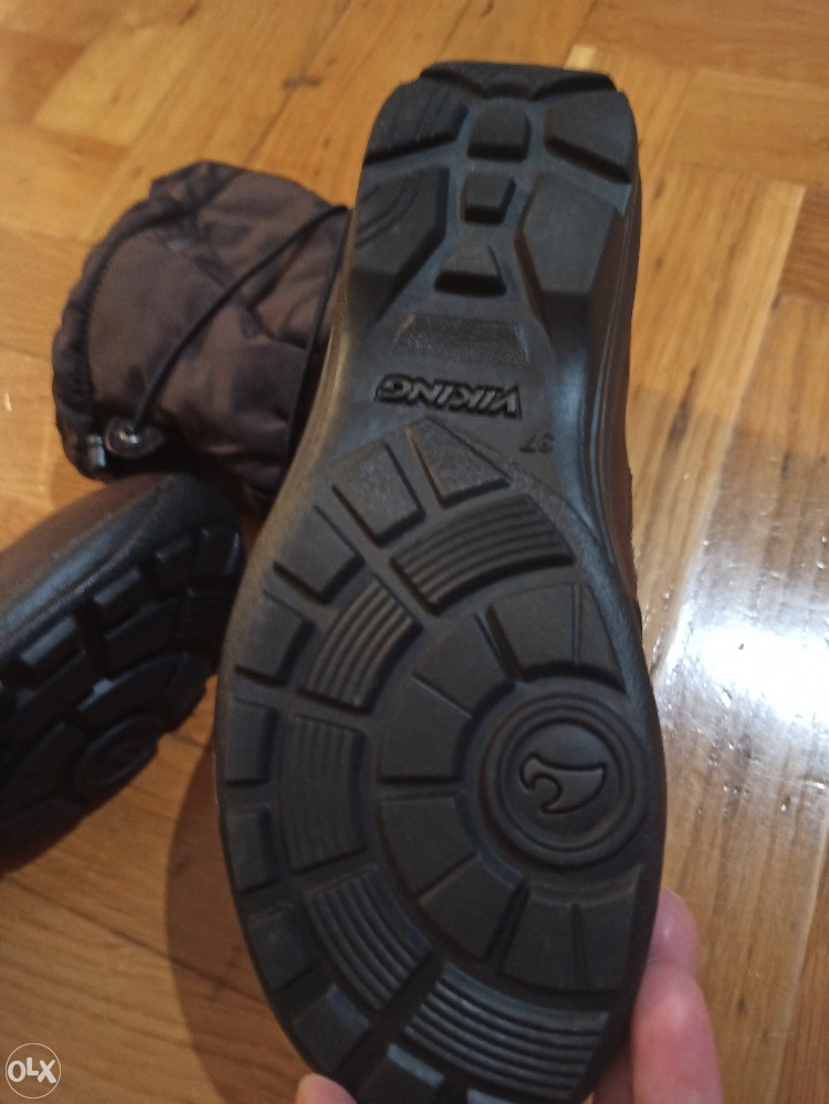 Ženske čizme br.37 Viking gore tex