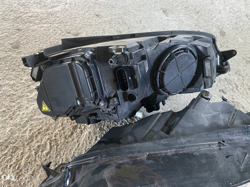 Lijevi far golf 7 GTD