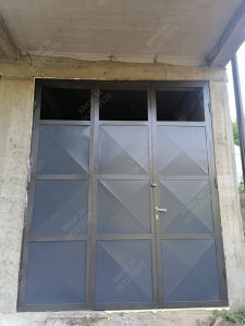 Metalna vrata zeljezna pomocne objekte supe garaze gara