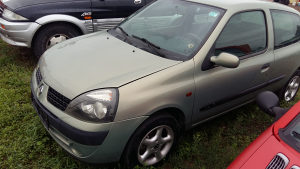 Renault clio dijelovi2002god