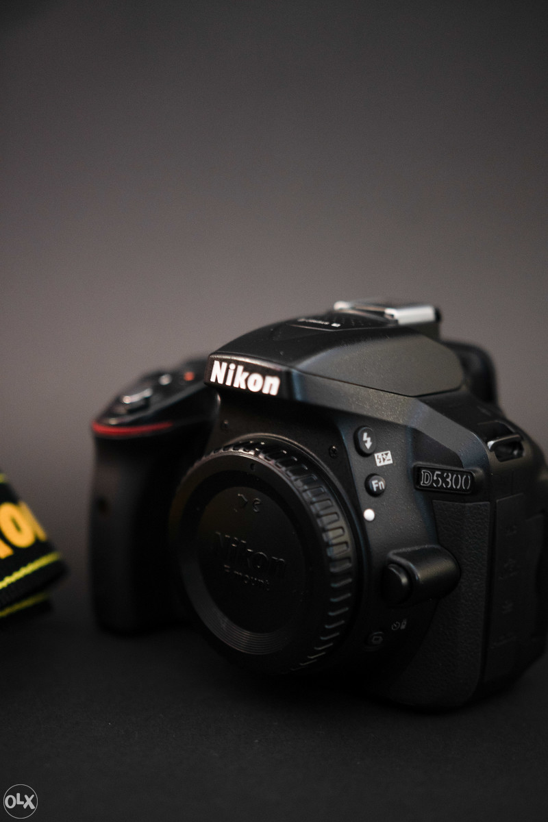 Nikon D5300 - 24 000 okidaja - WiFi
