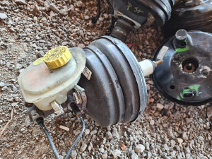 Passat 5plus,Audi A4 dobos kocnica 4B3612105A