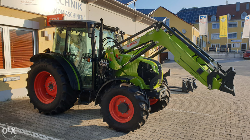 Traktor Claas Elios 210