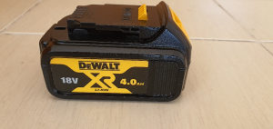 Aku baterija DeWALT 18V 4.0 AH LI-ION