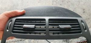 Resetke ventilacije Mercedes W211