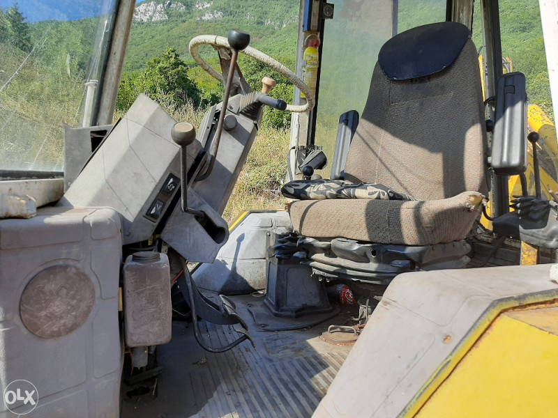 Bager jcb 3d skip kombinirka