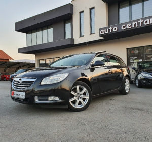 Opel Insignia Sports Tourer 2.0 Extra stanje 2012