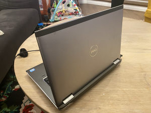 Laptop DELL Vostro i5