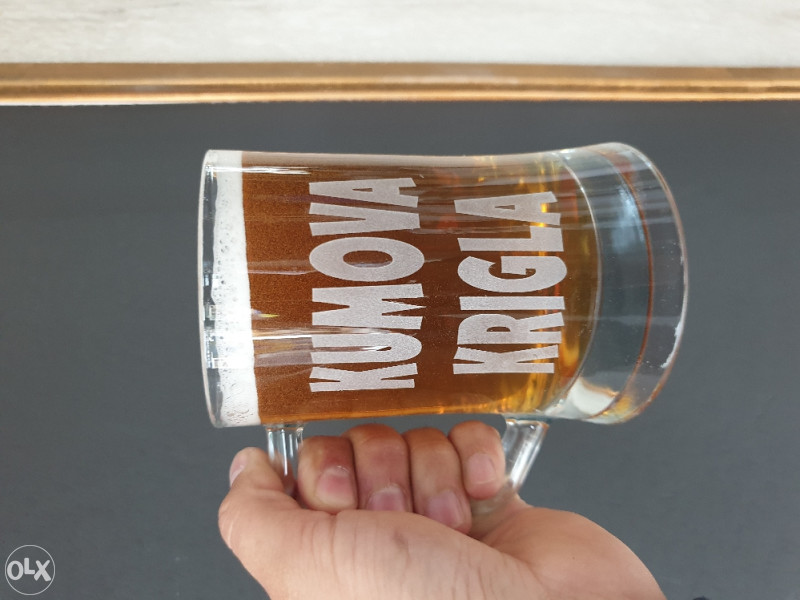 Krigle za pivo sa natpisom Pivo Krigle natpis