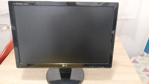 Monitor 19, widescreen LG