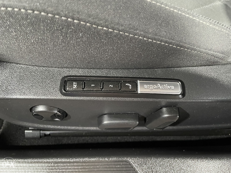 Volkswagen Golf 8 2.0 tdi Dsg
