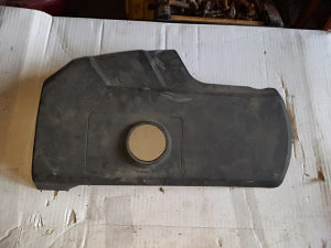Poklopac motora IVECO