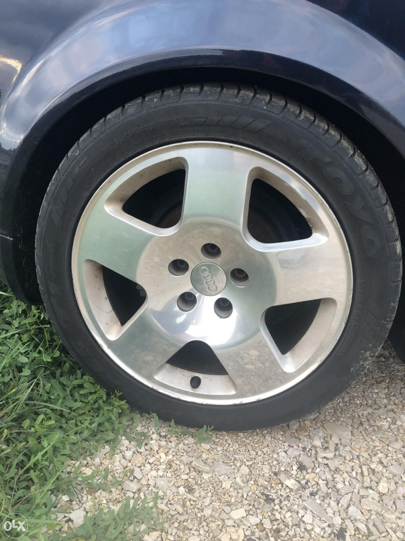 Feluge 255/40 R17 17 sa gumama Felne Felge
