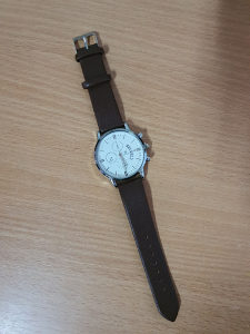 Unisex elegantni smedji kožni ručni sat moderan