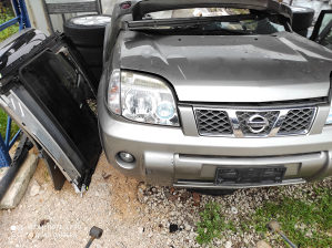Nissan X-Trail 2004 Hauba