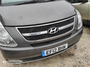 Hyundai i800 2012 Hauba