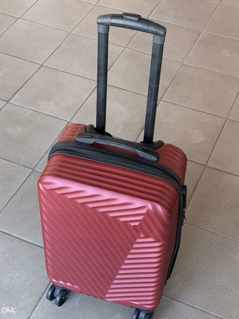 Kofer manji Koferi/ putni nepropusni sa 4 točka Crveni
