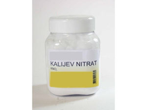 Kalijev nitrat (KNO3)