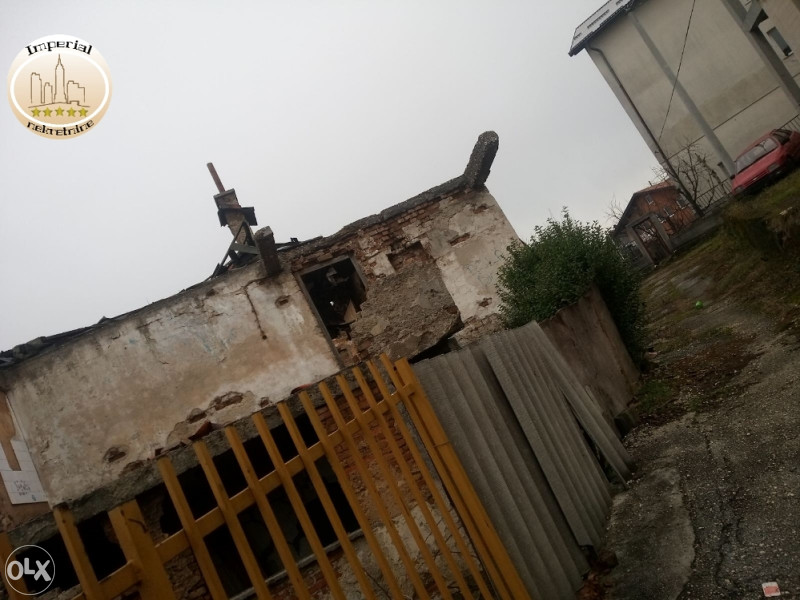 Kuća Sarajevo, devastirana, 260m2, 1000m2 zemlje