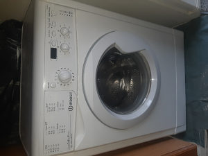 Veš mašina INDESIT U DOBROM STANJU