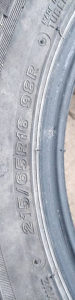 Gume Bridgestone 215/65 R16(dva komada)