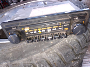 Auto radio stari