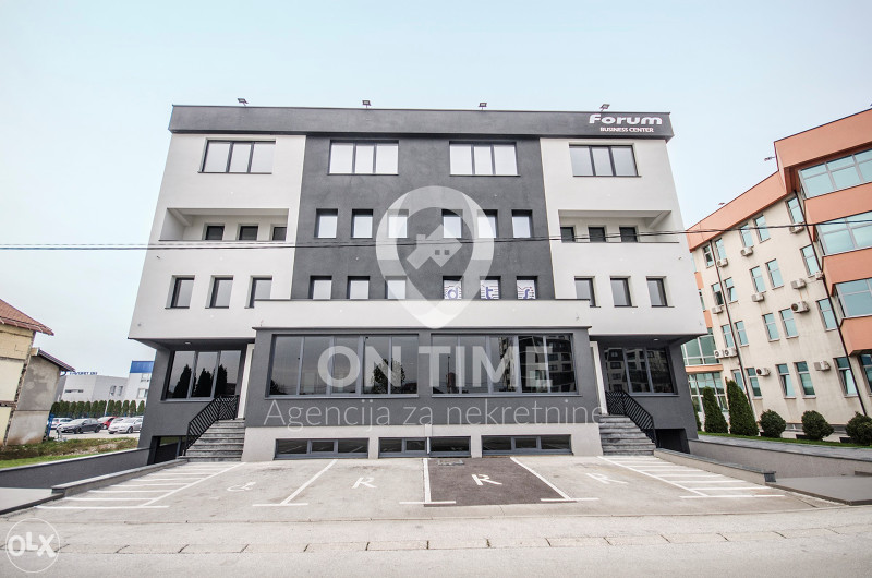 Stup / Poslovni prostor / 300 m2 / NOVOGRADNJA