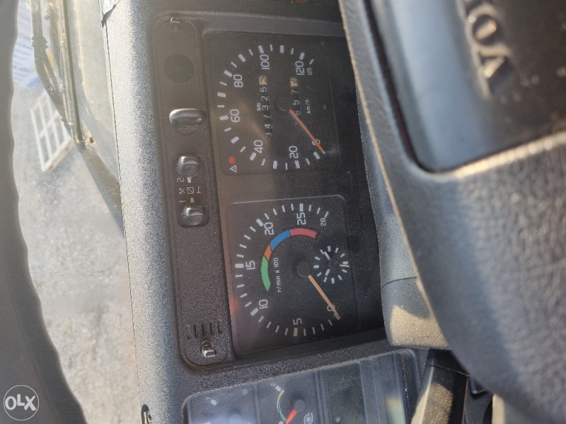 Kamion Volvo šleper,Može zamjena uz moju doplatu