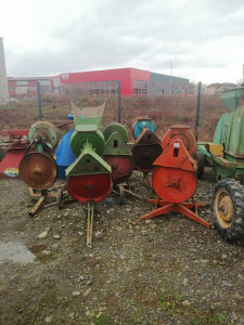 Traktorski mlin više komada na stanju