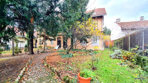 Četverosoban stan s dvije garaže prodaja Centar