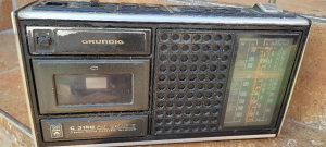 JEFTINO! radio GRUNDIG C3150 automatic