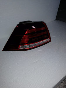 Zadnja lampa Golf 7 5G0945095 Q