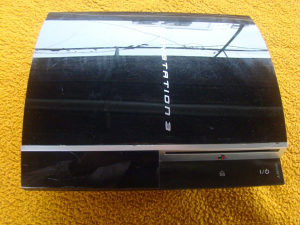 Sony Playstation 3 - model - CECHL04
