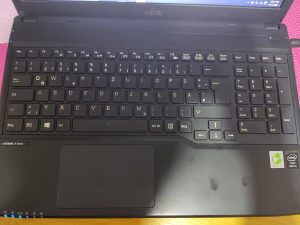 Laptop Fujitsu Lifebook A544 i3-4000